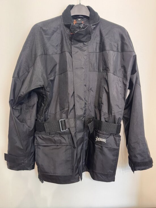 PIONEER Other - MEN'S MEDIUM PIONEER RAIN JACKET. HEAVY DUTY AND VENTILATED
